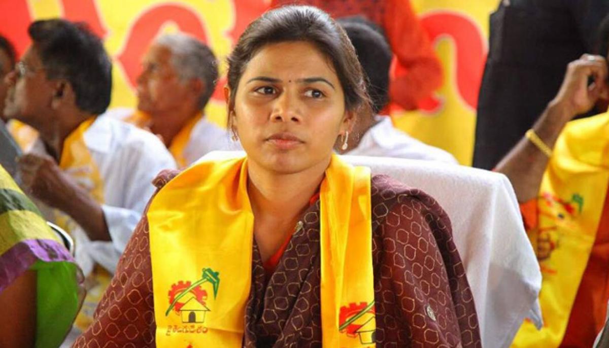 Bhuma Akhila Priya thanks people of Nandyal on TDP majority in by-polls